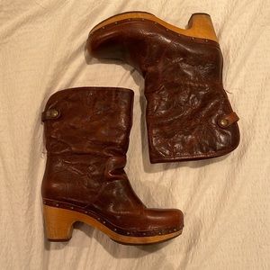 LYNNEA Leather Brown Studded UGG Boots